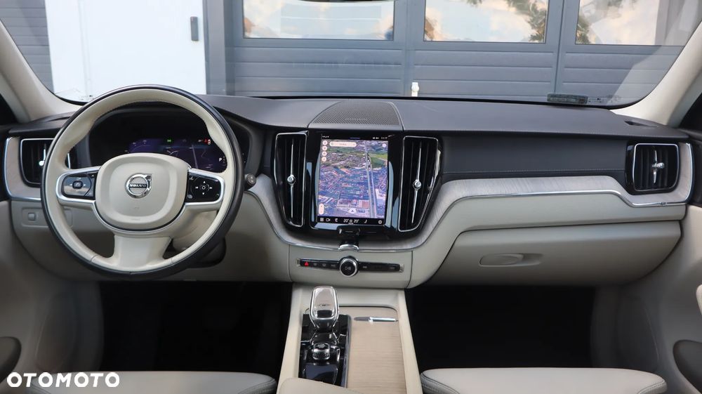 Volvo XC 60 B5 B AWD Inscription - 10