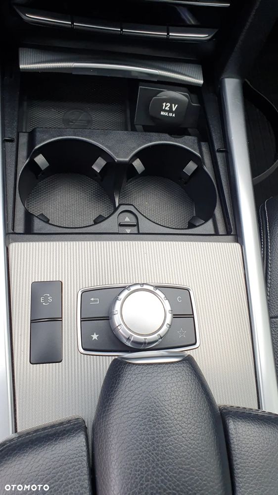 Mercedes-Benz Klasa E 220 BlueTEC 9G-TRONIC - 24