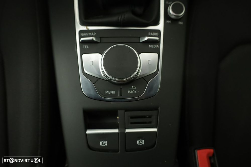 Audi A3 Limousine 30 TFSI - 12
