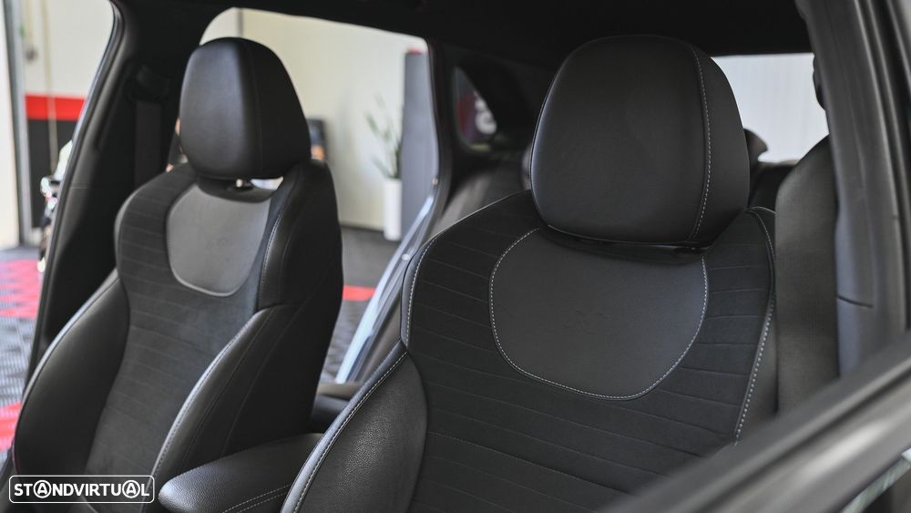 Hyundai i30 N 2.0 T-GDi Performance Pack - 48