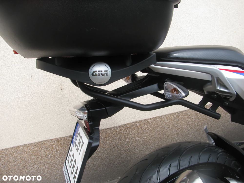BMW G - 8