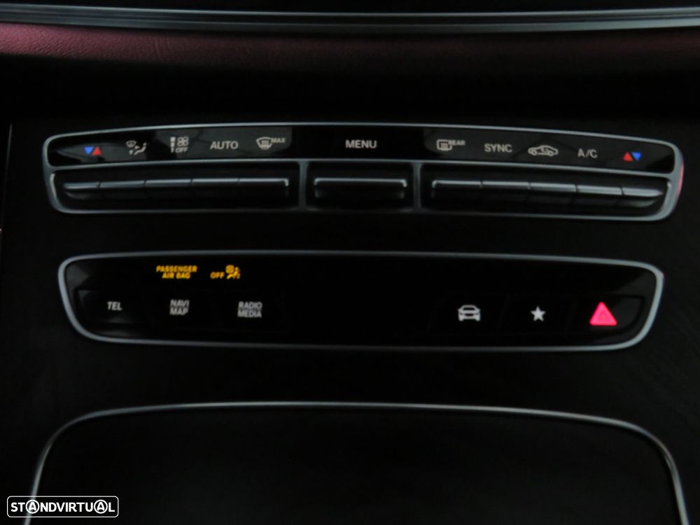 Mercedes-Benz E 220 d AMG Line 7L - 45