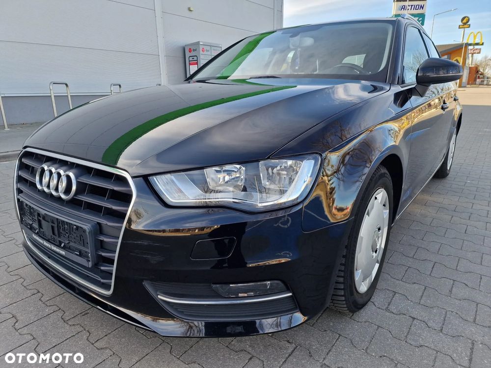 Audi A3 Sportback 1.4 TFSI Attraction - 1