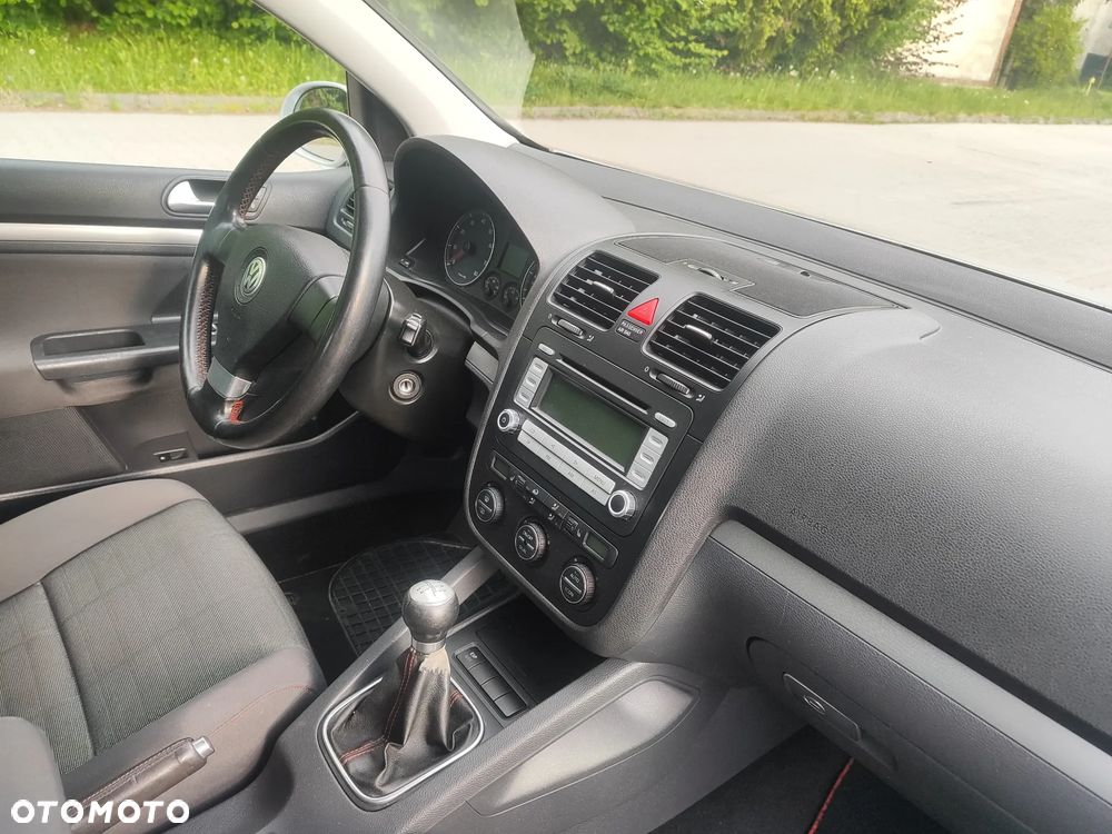 Volkswagen Golf 1.6 Goal - 36
