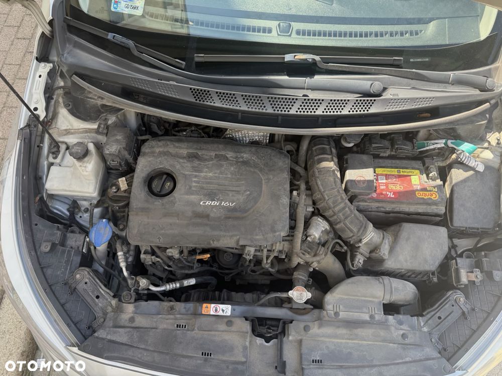 Kia Ceed - 8