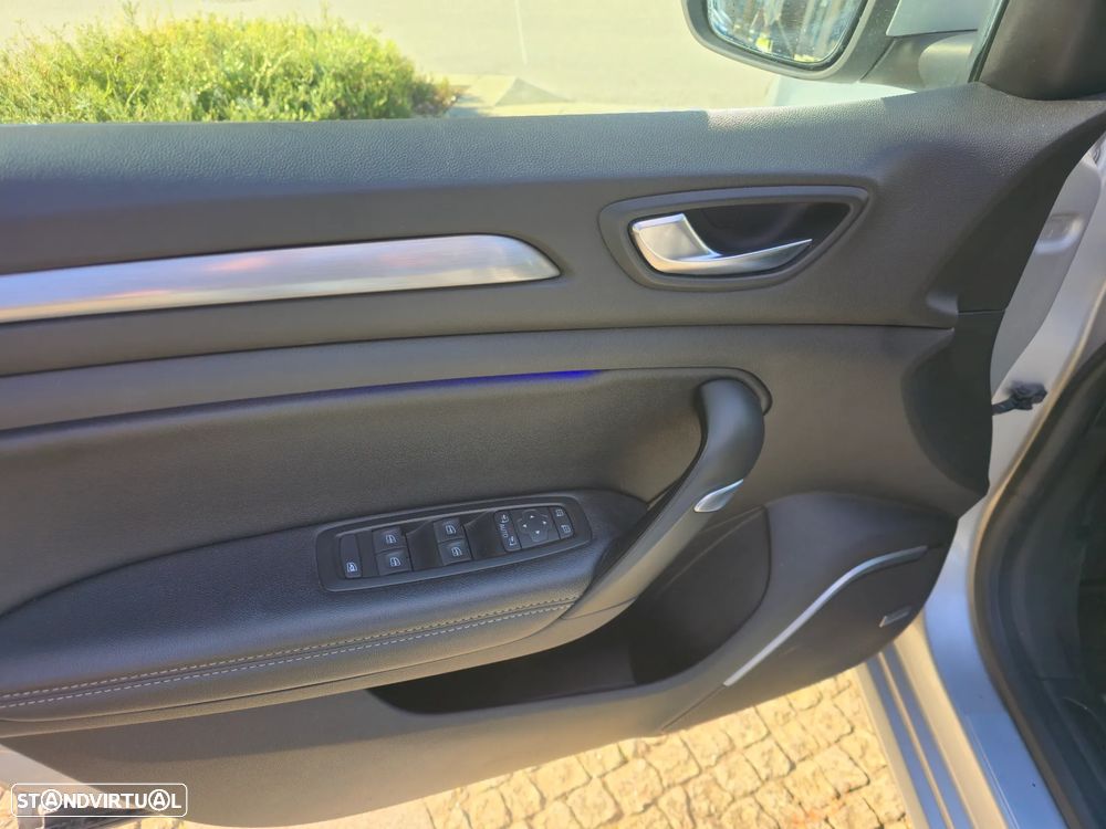 Renault Mégane Sport Tourer BLUE dCi 115 BOSE EDITION - 14