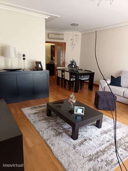 Vendo apartamento T3 em Alverca malvarosa aceito permuta por moradia - Grande imagem: 5/12