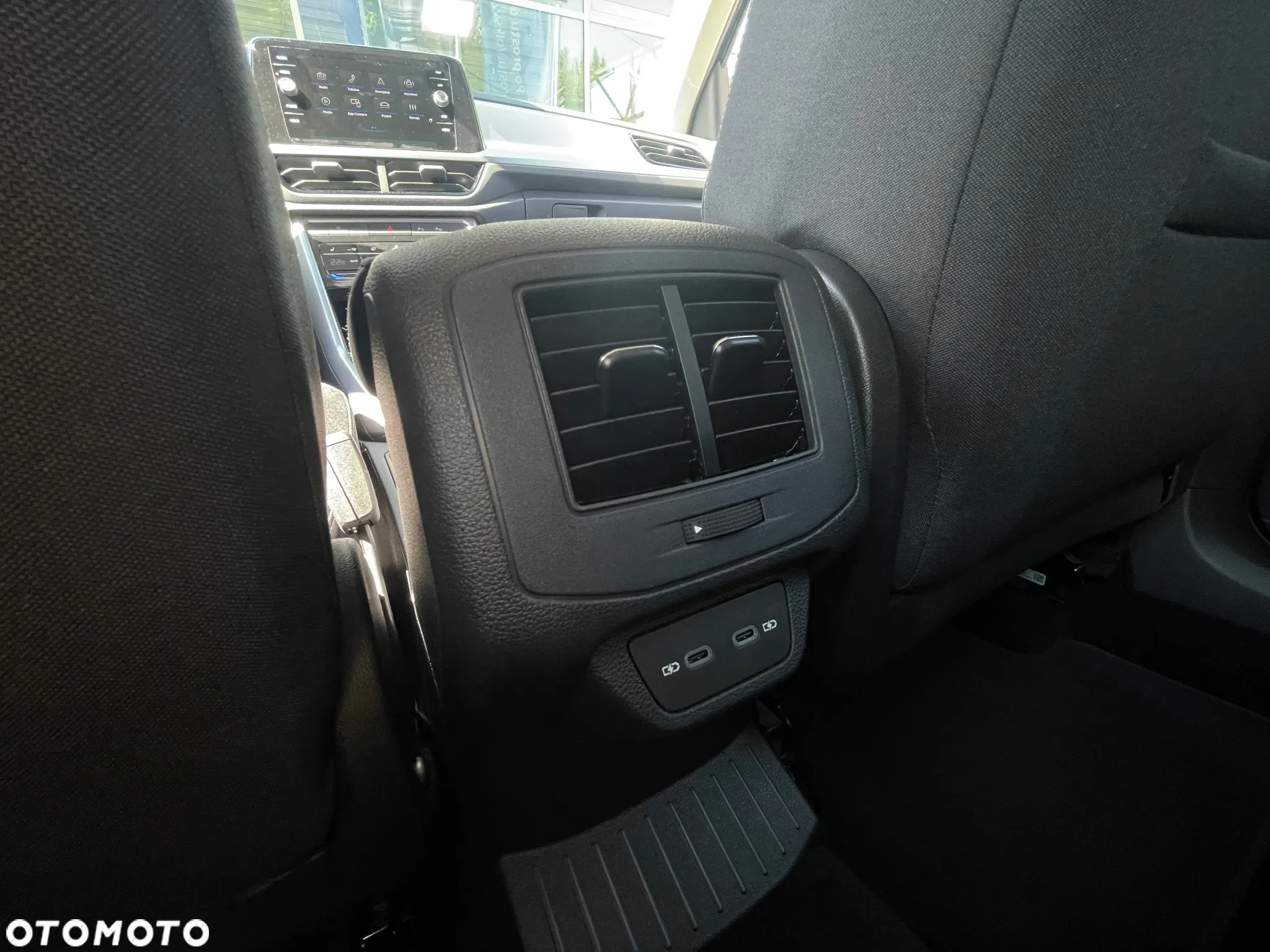Volkswagen T-Roc 1.5 TSI Life Plus DSG - 28