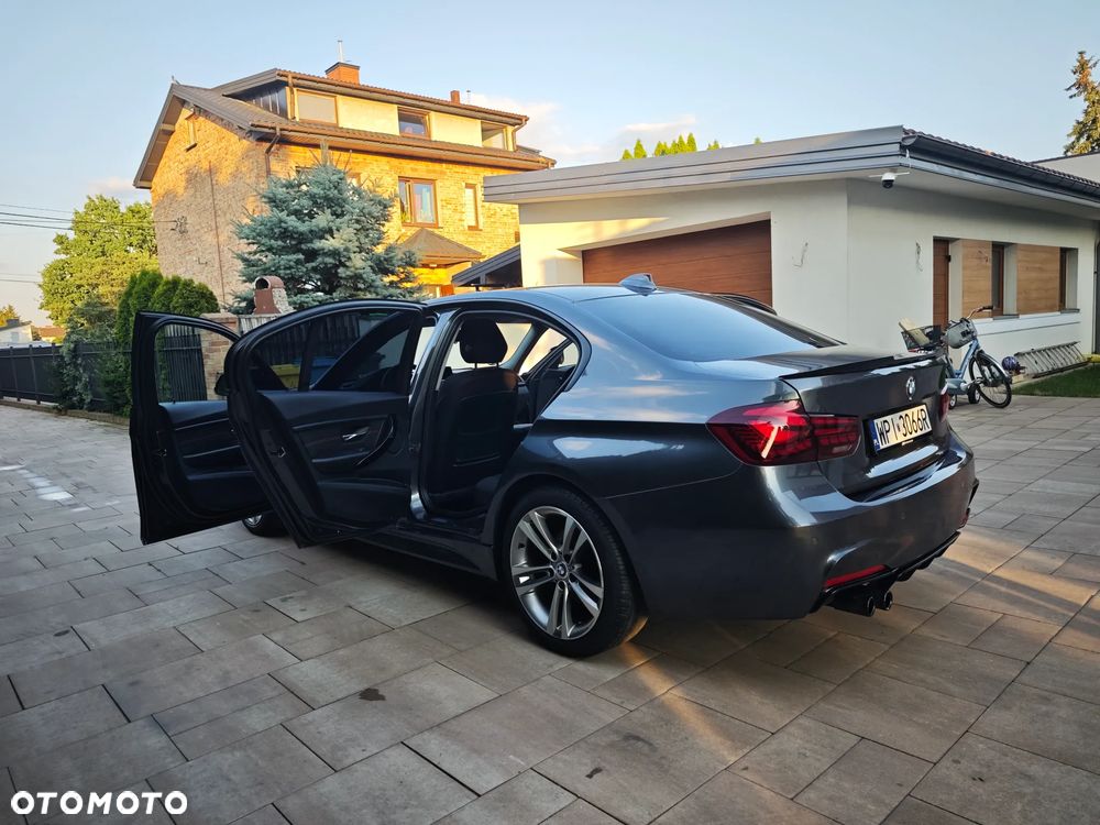 BMW Seria 3 328i M Sport - 22