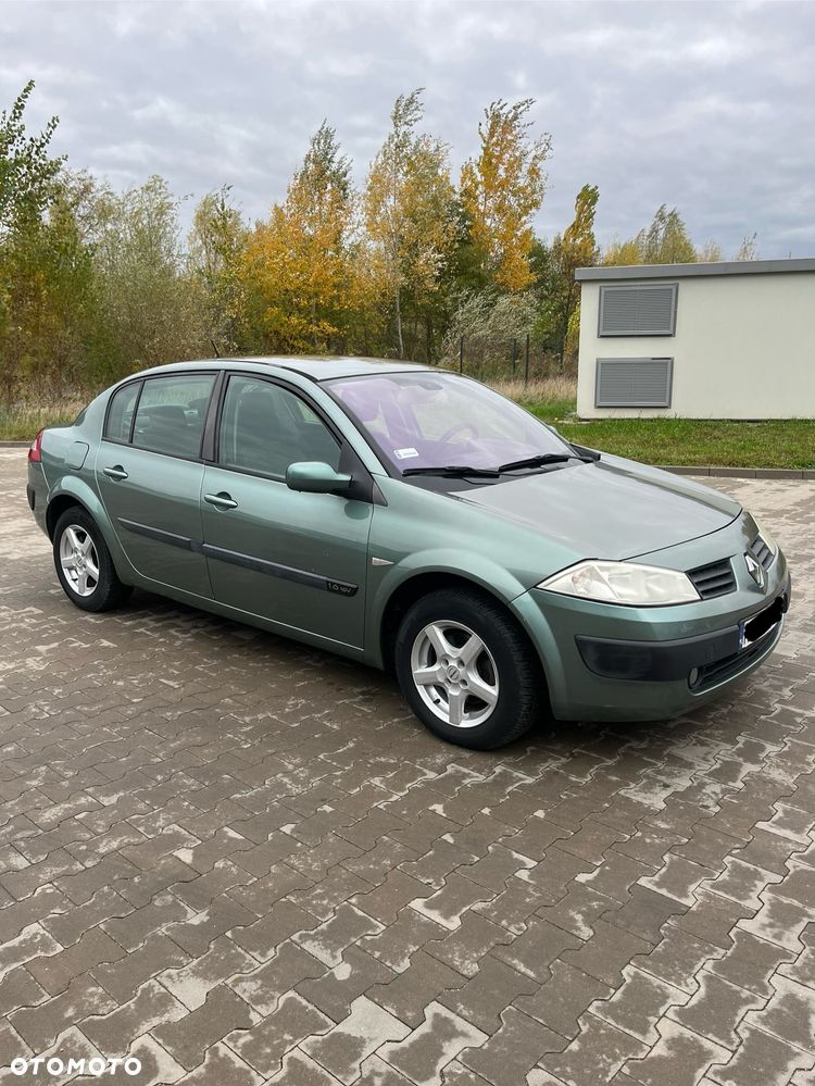 Renault Megane 1.6 Confort Privilege - 3