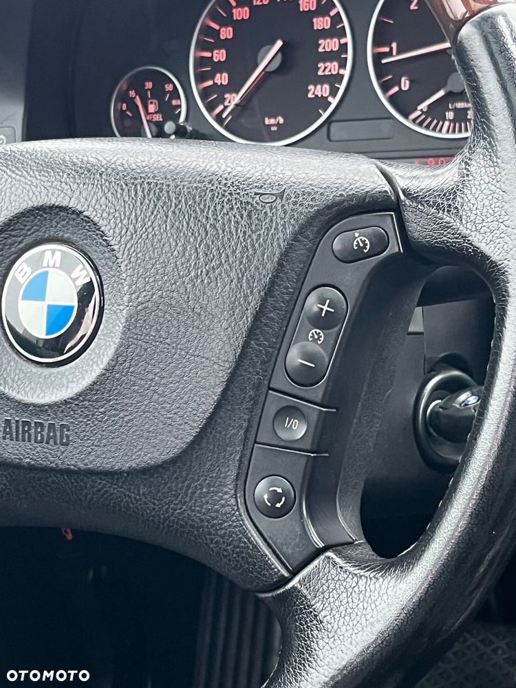 BMW Seria 5 - 27
