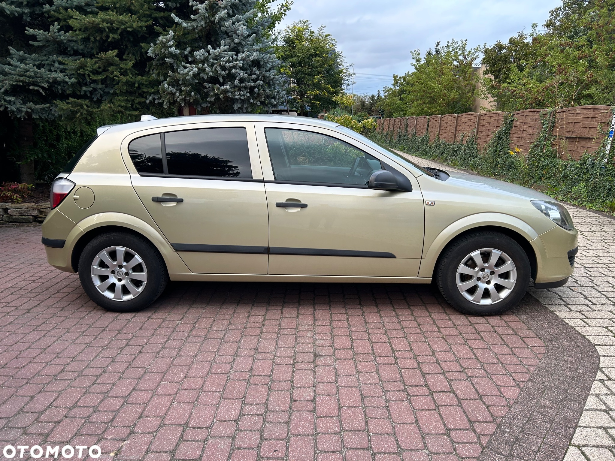 Opel Astra - 16
