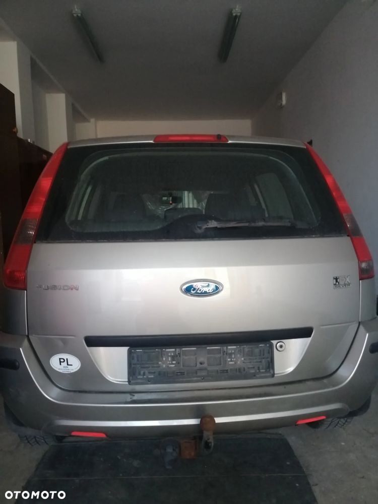 Ford Fusion 1.4 Ambiente - 2