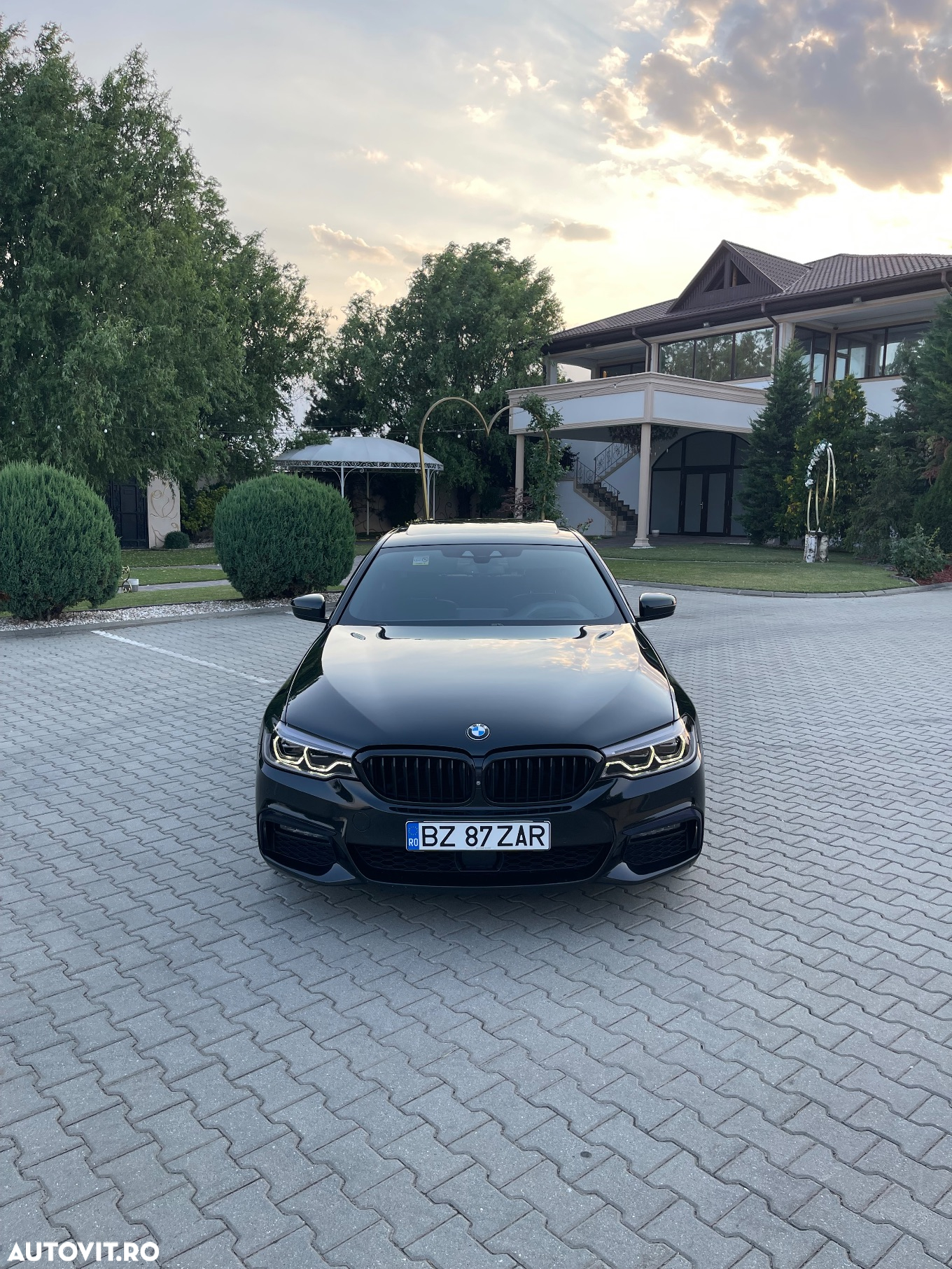BMW Seria 5 540i Aut. - 3