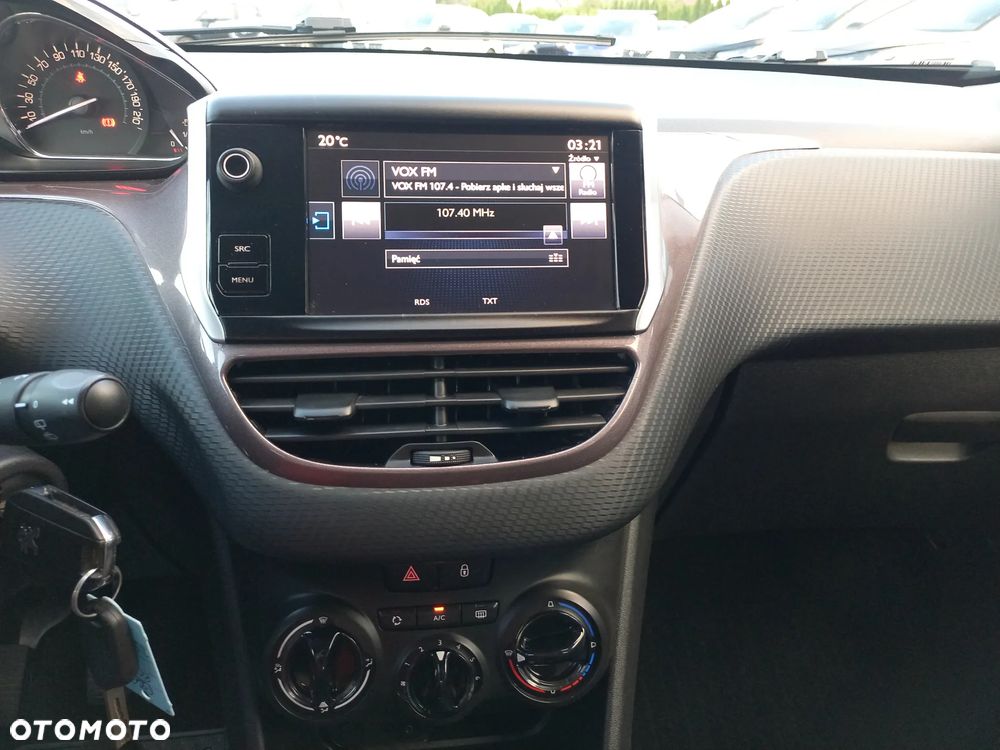 Peugeot 2008 e-HDi FAP 92 STOP & START Style - 27
