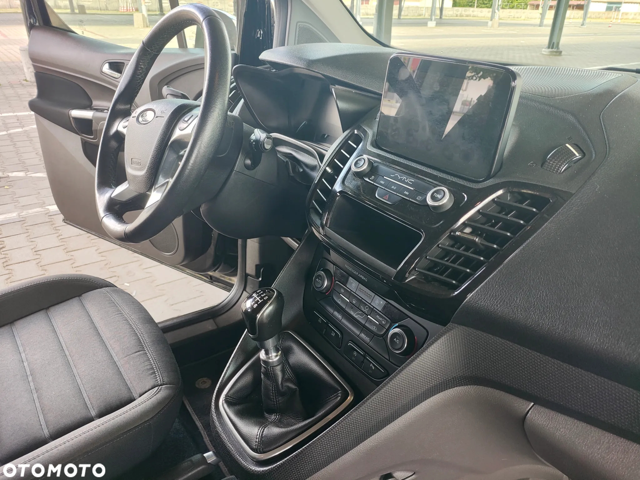 Ford Tourneo Connect 1.5 EcoBlue Start-Stop Active - 13
