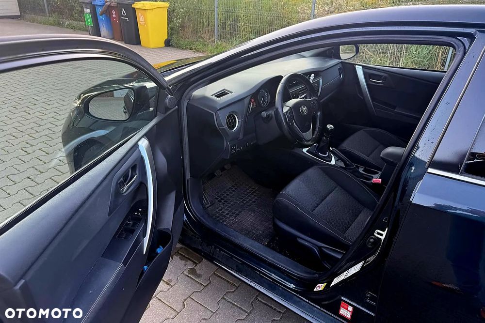 Toyota Auris 1.6 Dynamic - 8