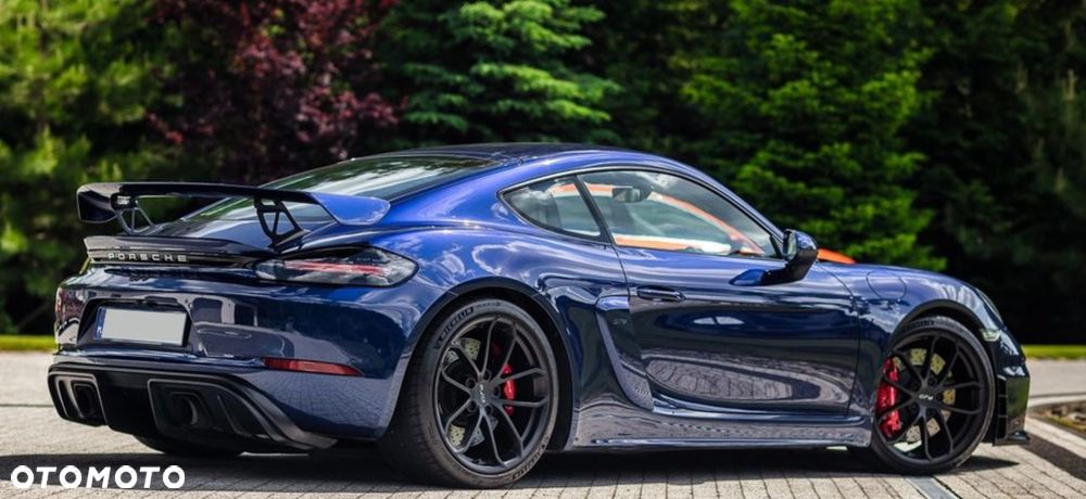 Porsche 718 Cayman GPF GT4 - 8