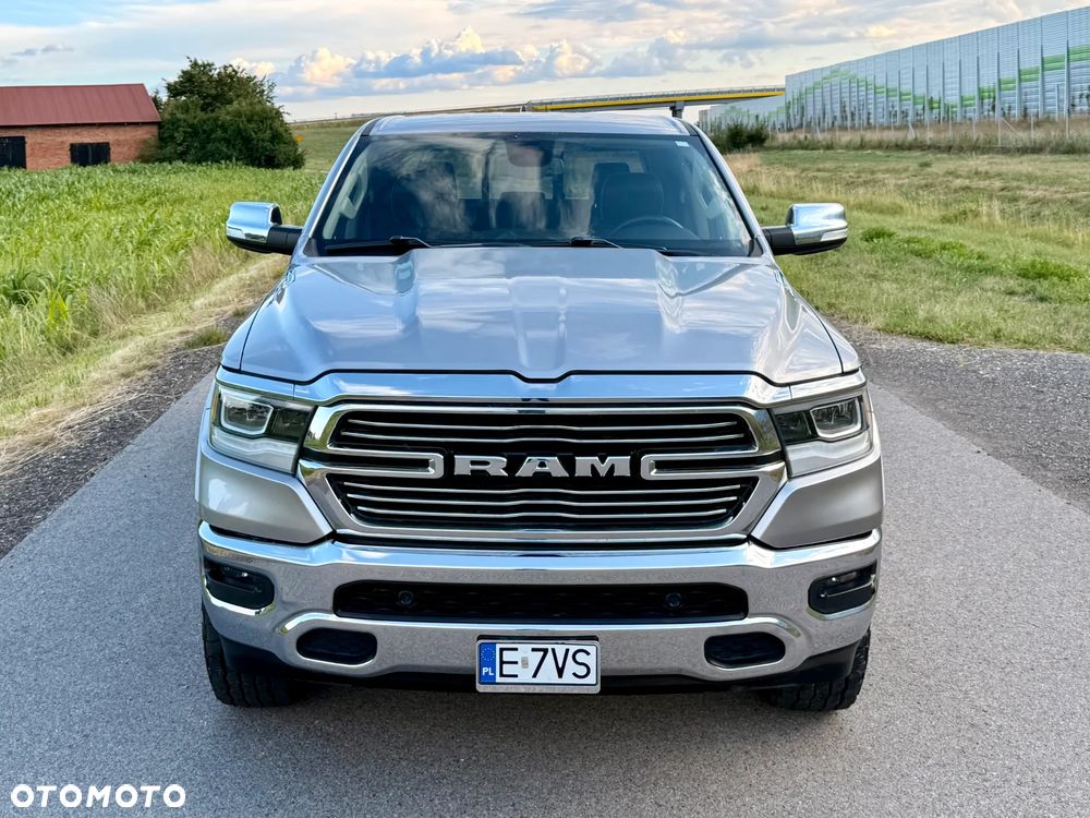 RAM 1500 5.7 Crew Cab Laramie - 3