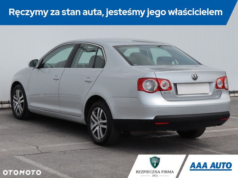 Volkswagen Jetta - 6