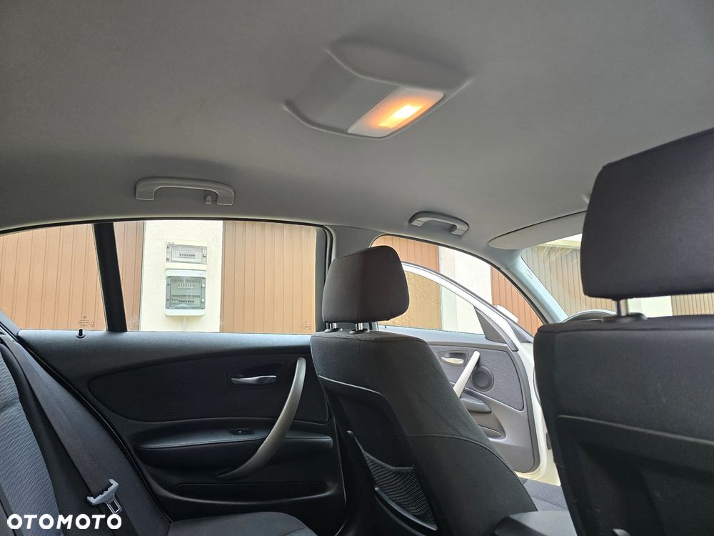 BMW Seria 1 - 15