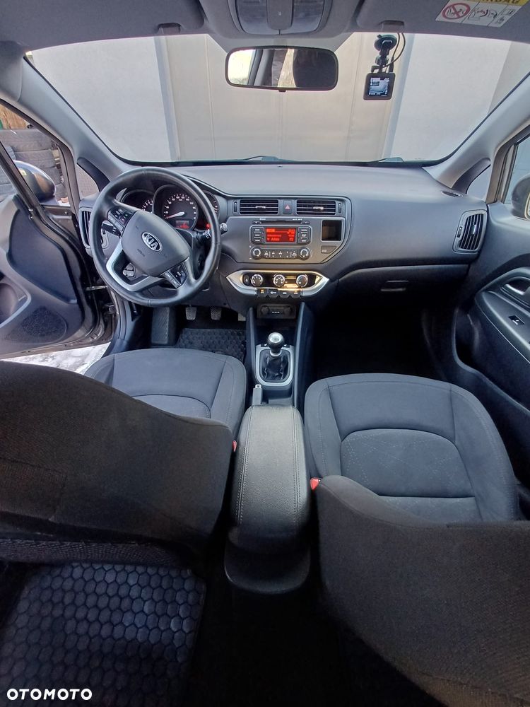 Kia Rio 1.2 Business Line - 20