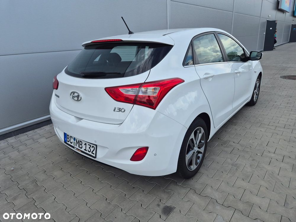 Hyundai i30 1.4 Passion - 7