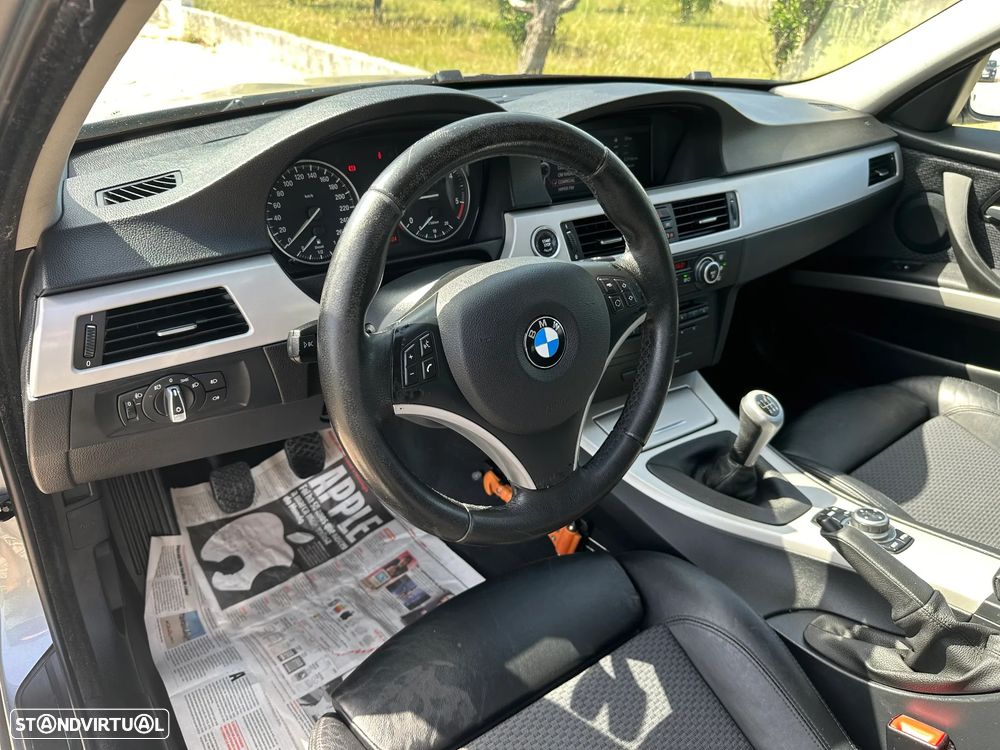 BMW 318 d Navigation - 20