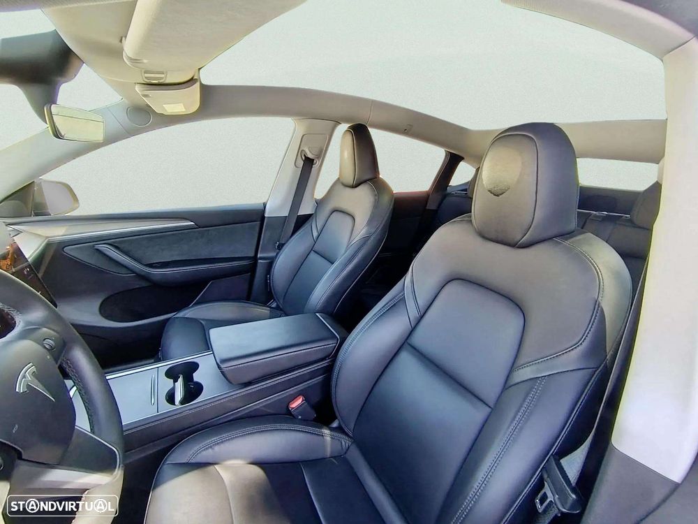 Tesla Model Y Long Range Tração Integral - 18