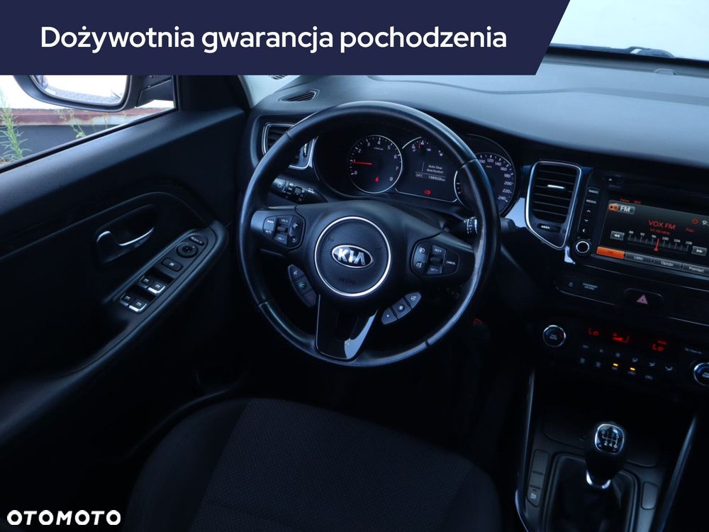 Kia Carens - 9