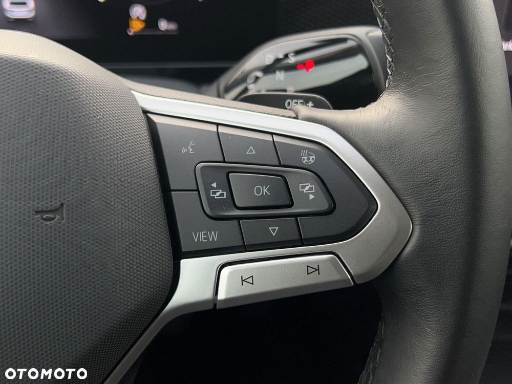 Volkswagen Passat - 22