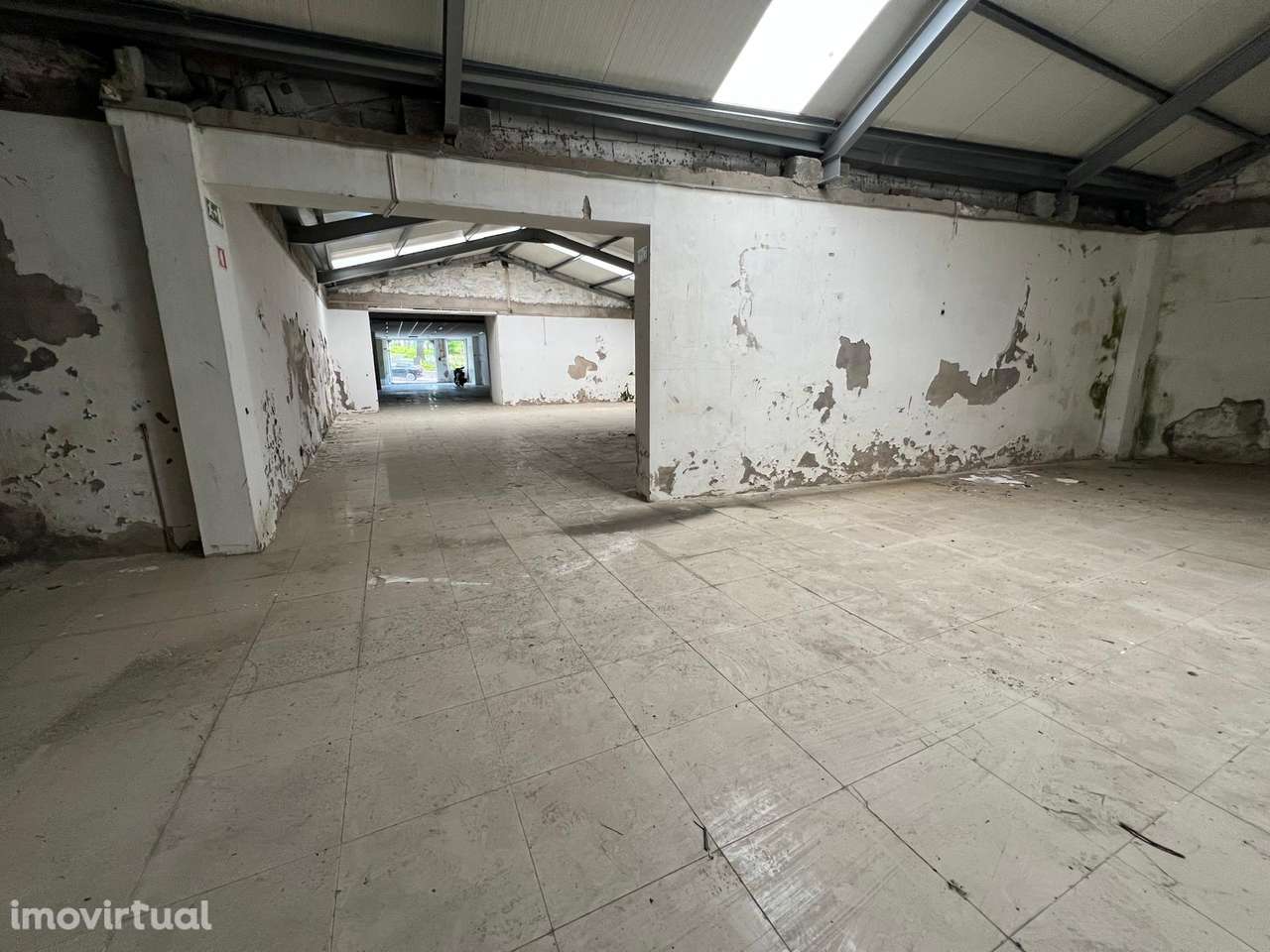 Loja  Armazém V. N. Gaia Centro Marquês Sá da Bandeira - Grande imagem: 4/11