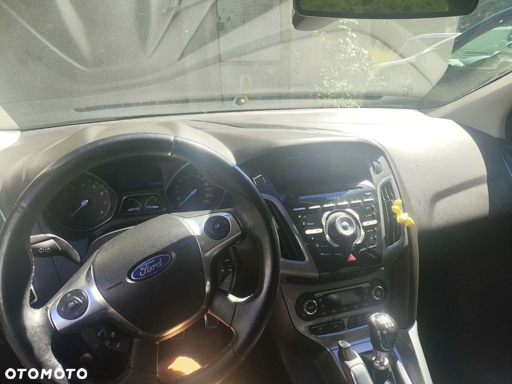 Ford Focus 1.6 EcoBoost Titanium - 10