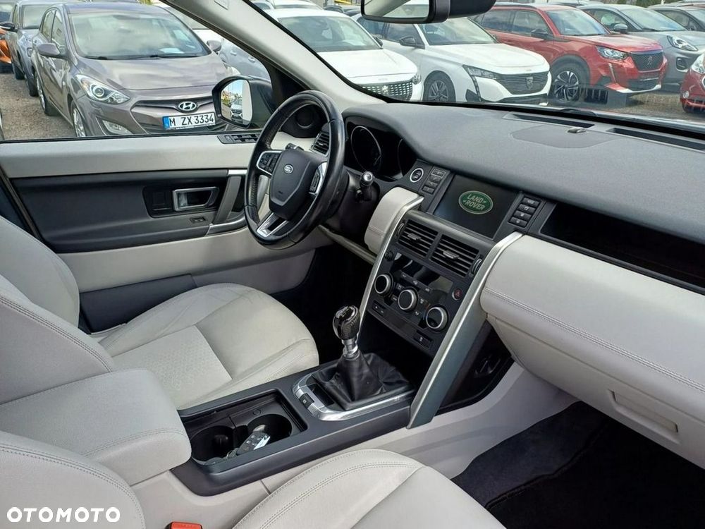 Land Rover Discovery Sport TD4 Pure - 12