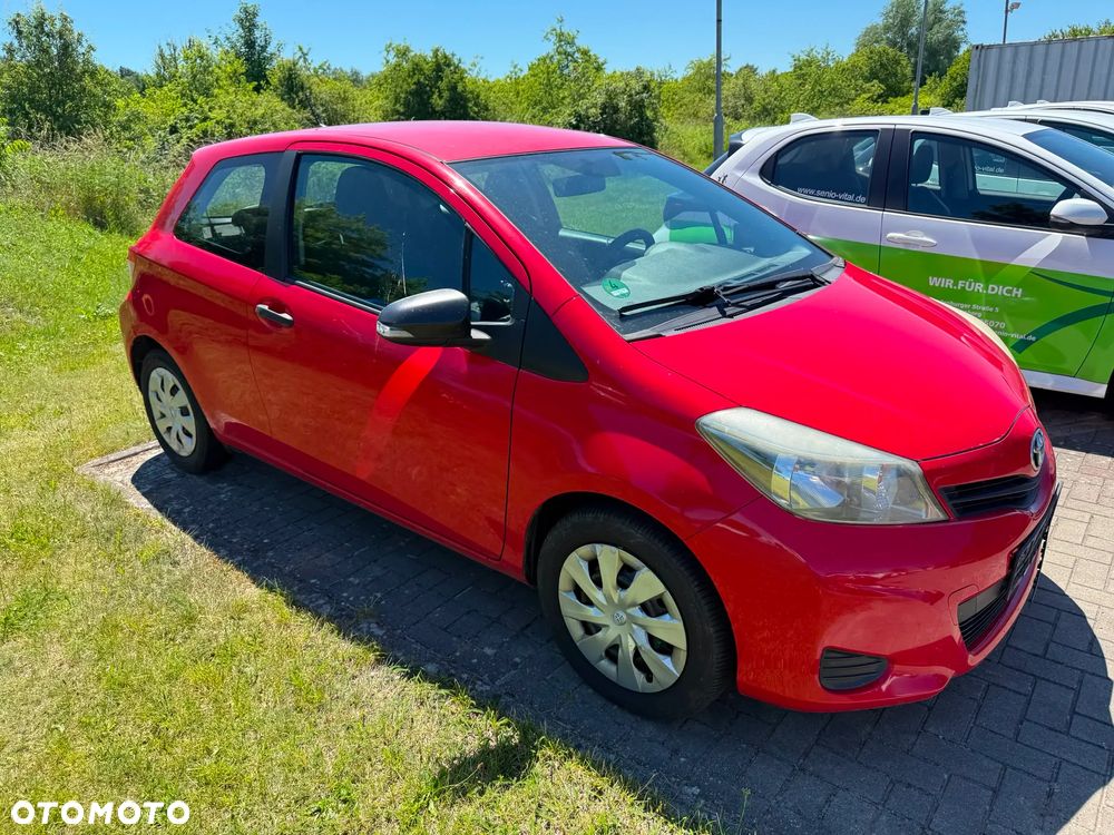 Toyota Yaris - 2