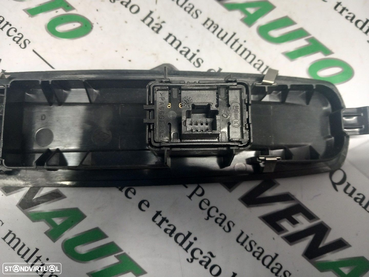 Botão / Botões / Comutador Vidro Dto Renault Megane Iii Hatchback (Bz0 - 3
