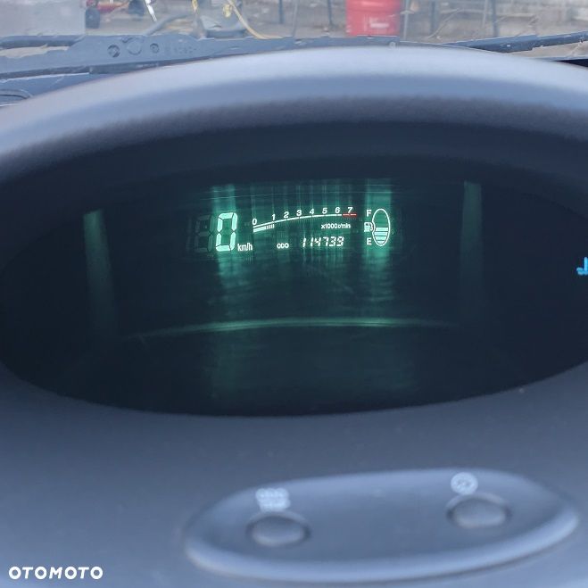 Toyota Yaris 1.0 Terra - 13