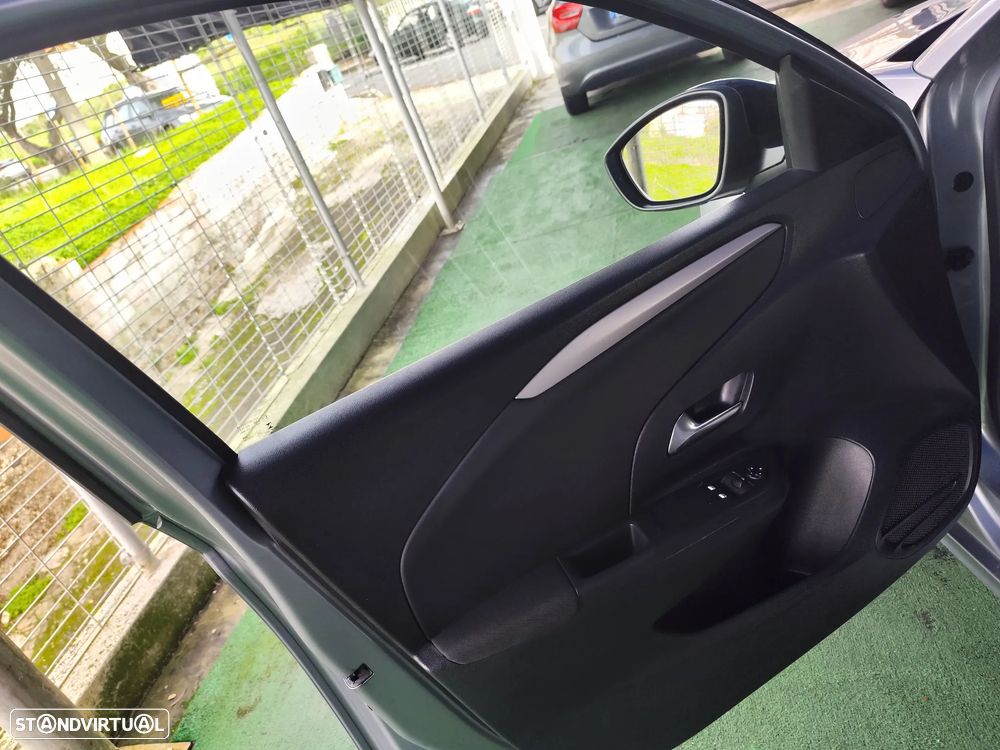 Opel Corsa 1.5 D Edition - 18