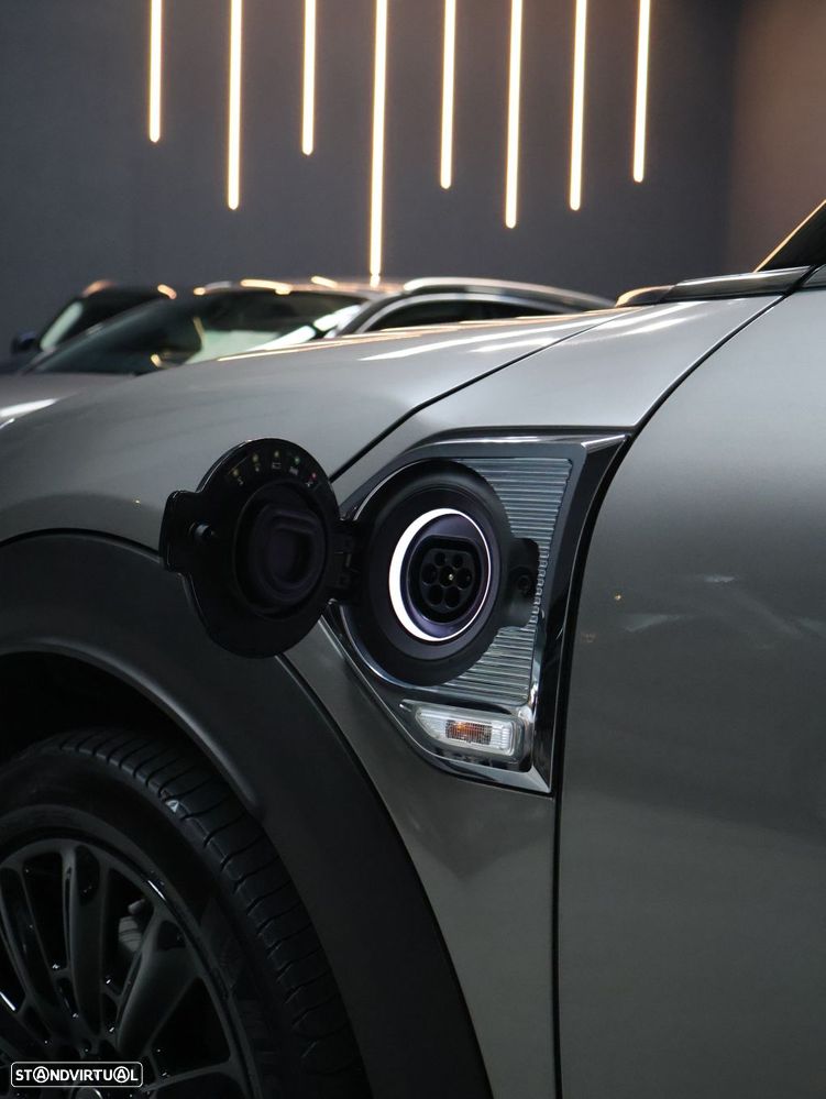 MINI Countryman Cooper SE ALL4 Auto - 12