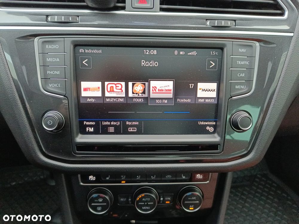 Volkswagen Tiguan - 15