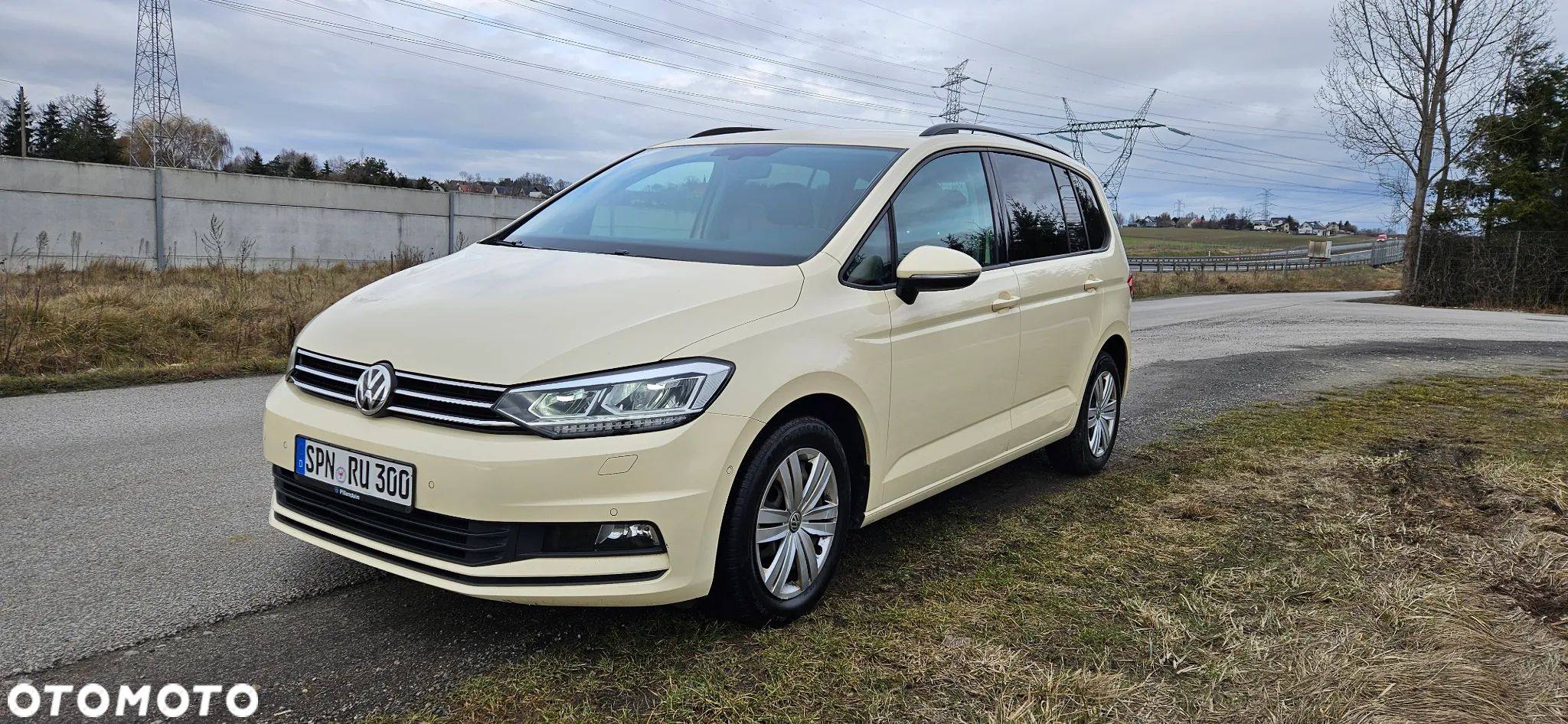 Volkswagen Touran 2.0 TDI SCR DSG UNITED - 1