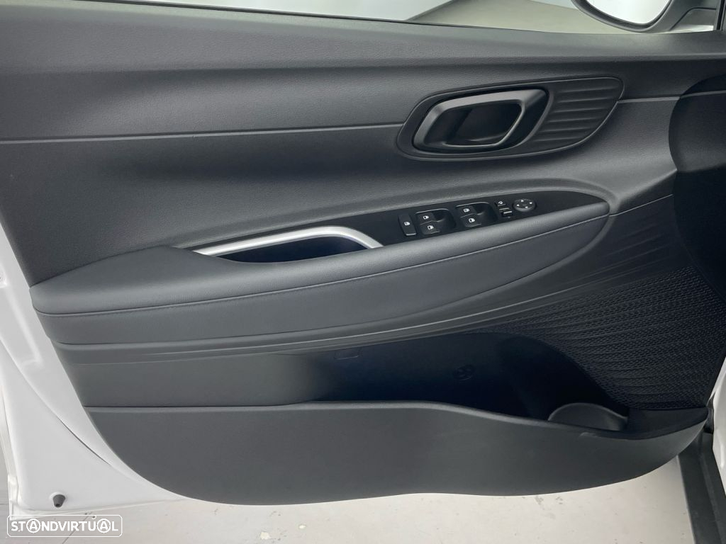 Hyundai Bayon 1.0 T-GDI Premium TT DCT - 18