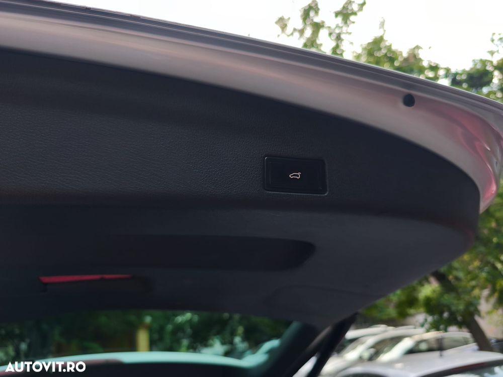 Volkswagen Sharan 2.0 TDI DSG BlueMotion Technology Highline - 34