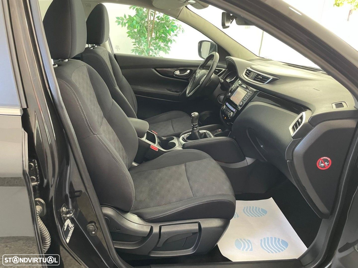 Nissan Qashqai 1.5 dCi N-Connecta 18 RS+PS - 24