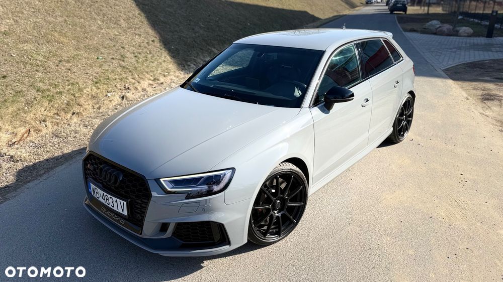 Audi RS3 Sportback - 1