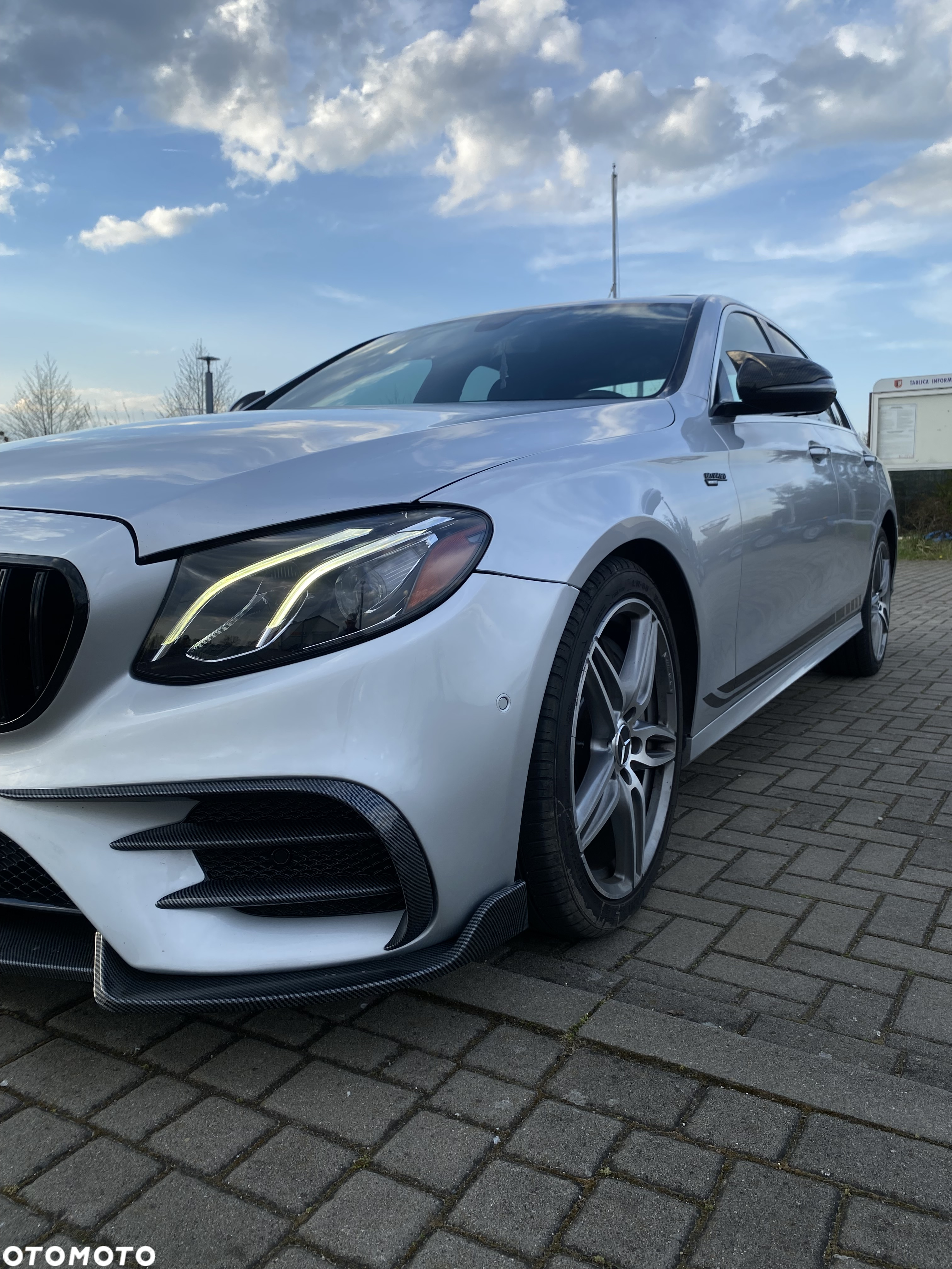Mercedes-Benz Klasa E 300 9G-TRONIC AMG Line - 8