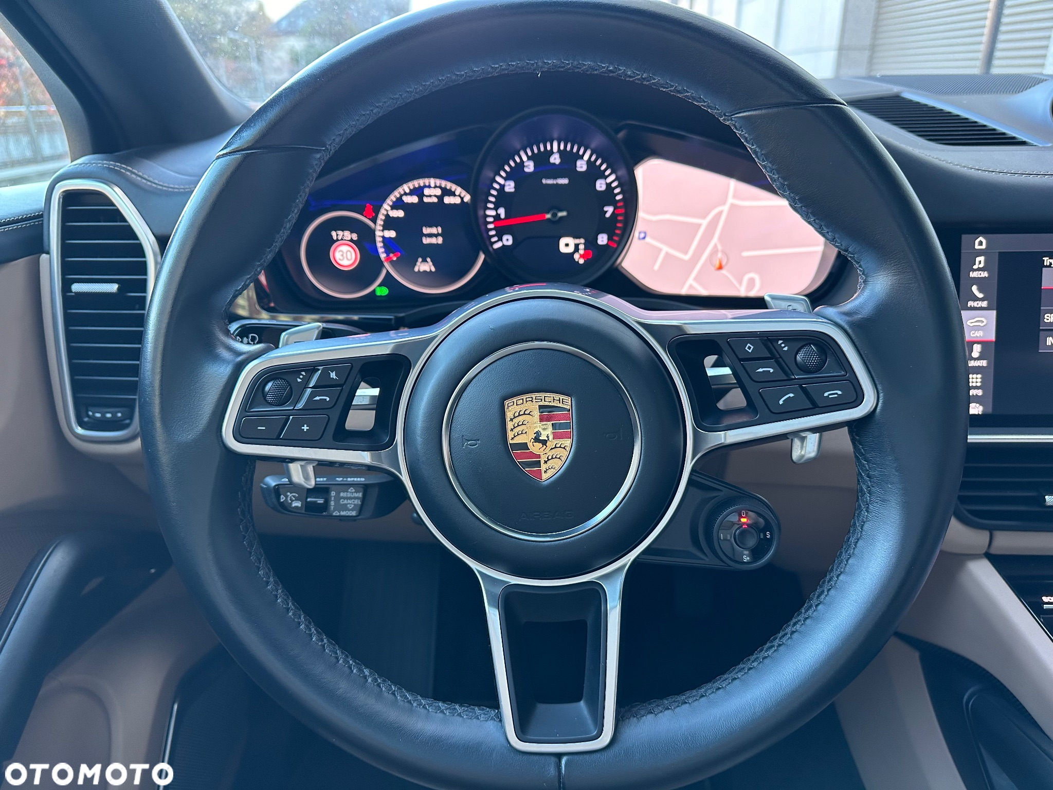 Porsche Cayenne Coupe Platinum Edition - 24