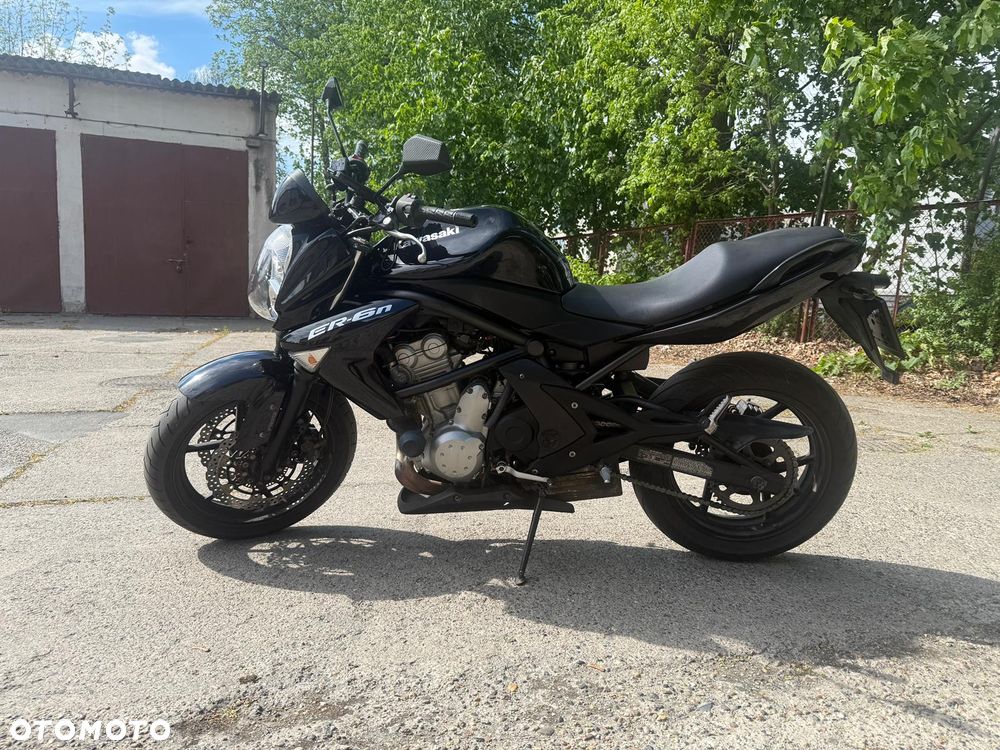 Kawasaki ER - 2