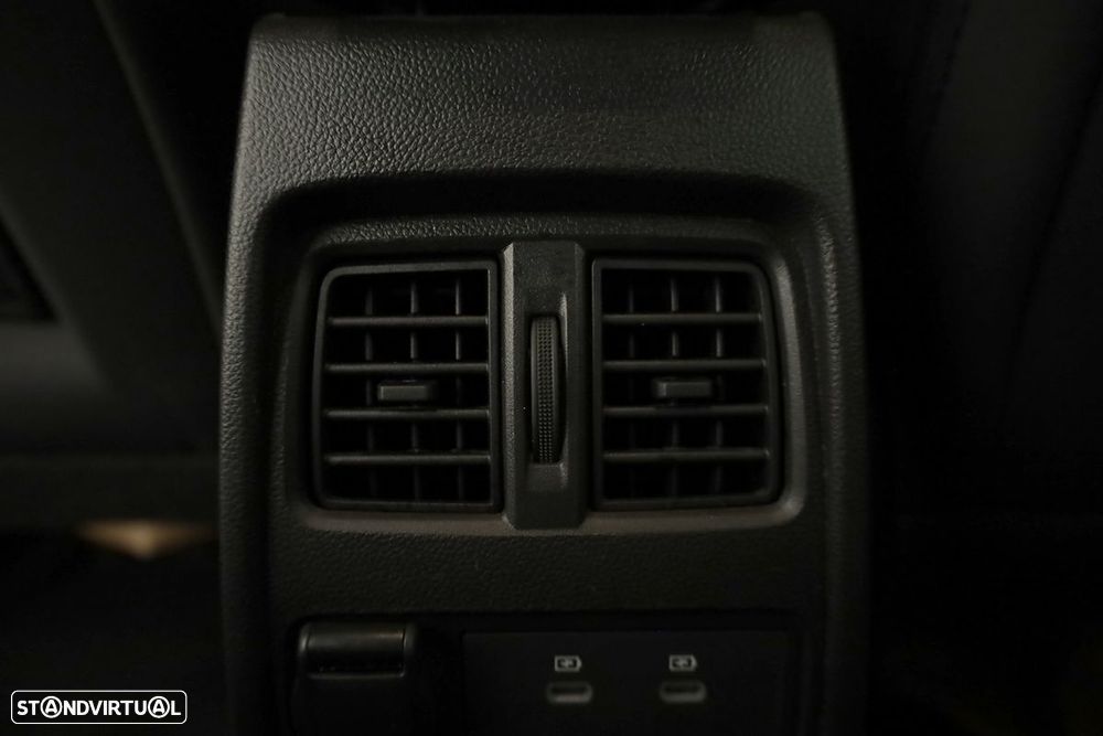 Renault Captur 1.0 TCe Techno Bi-Fuel - 23