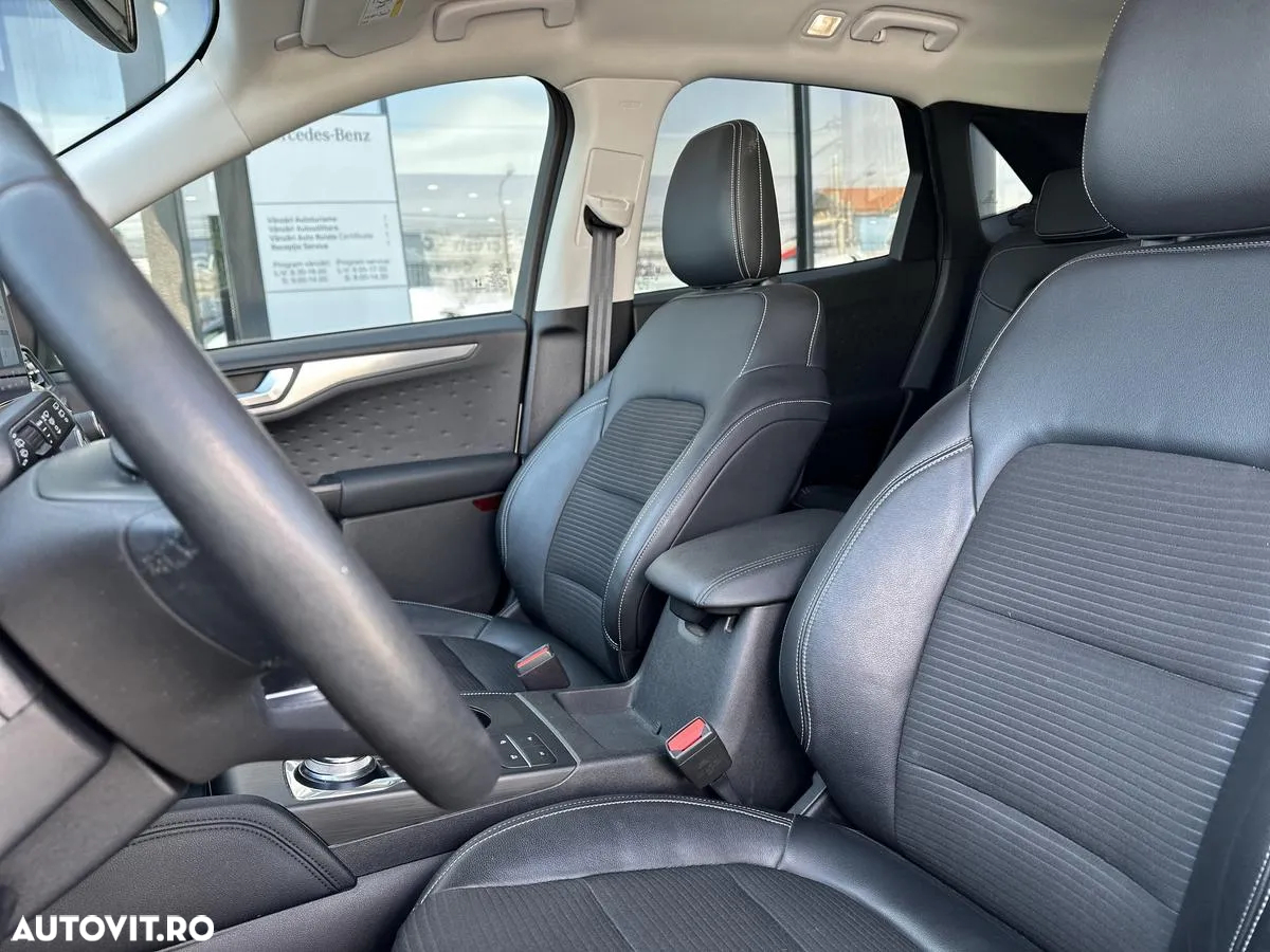 Ford Kuga 2.5 Duratec PHEV Titanium - 12